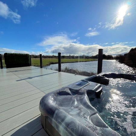 Luxury Lakeside Lodge With Htub Beautiful Views Annan Eksteriør billede