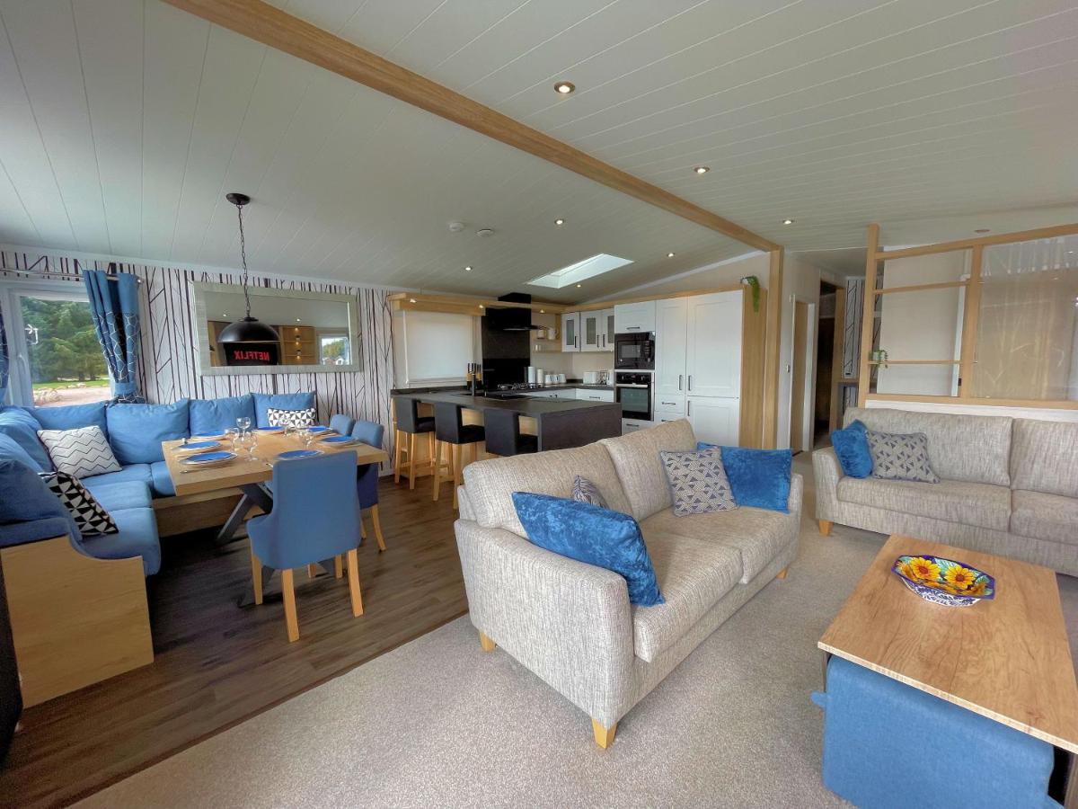 Luxury Lakeside Lodge With Htub Beautiful Views Annan Eksteriør billede