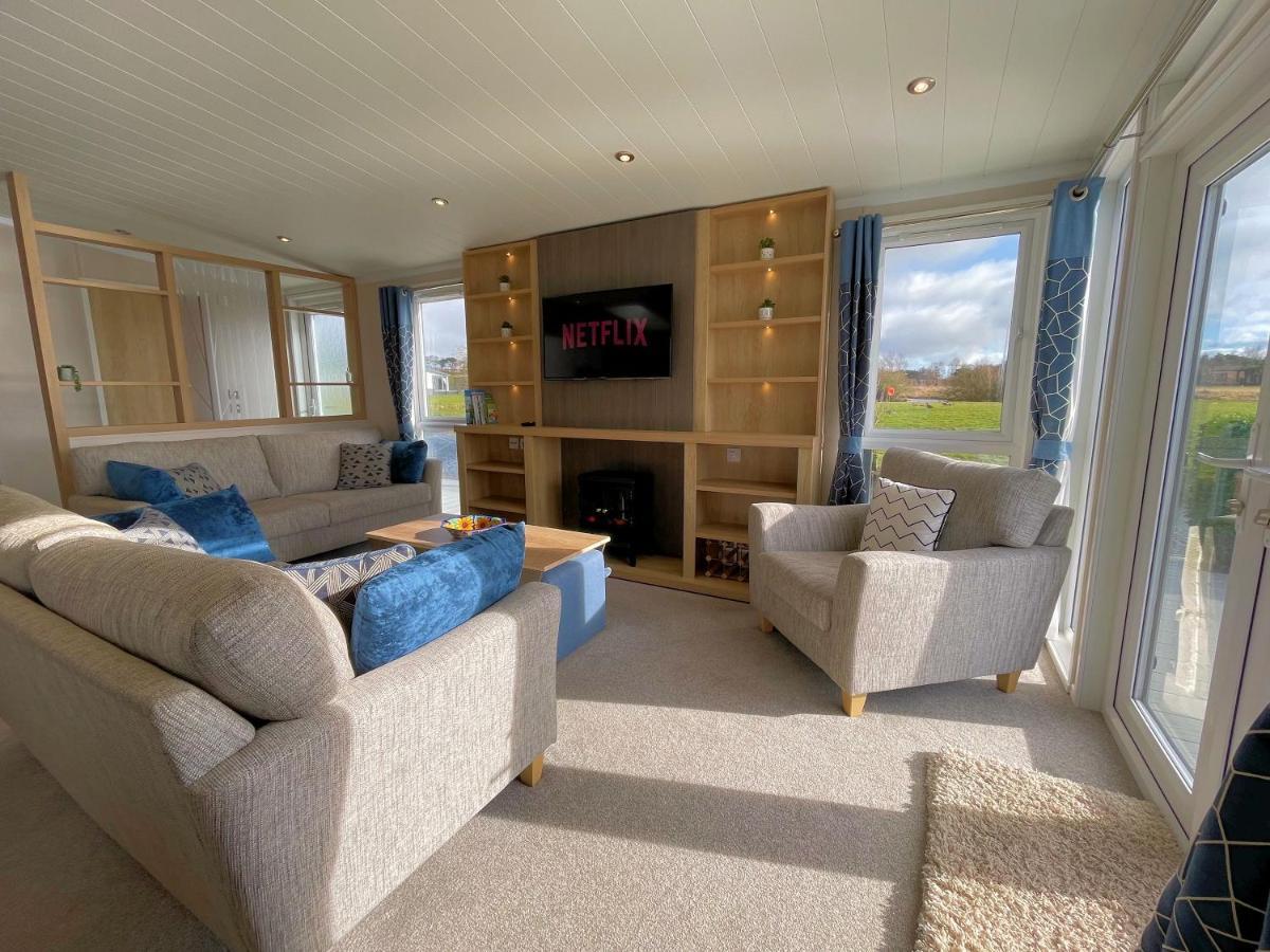 Luxury Lakeside Lodge With Htub Beautiful Views Annan Eksteriør billede